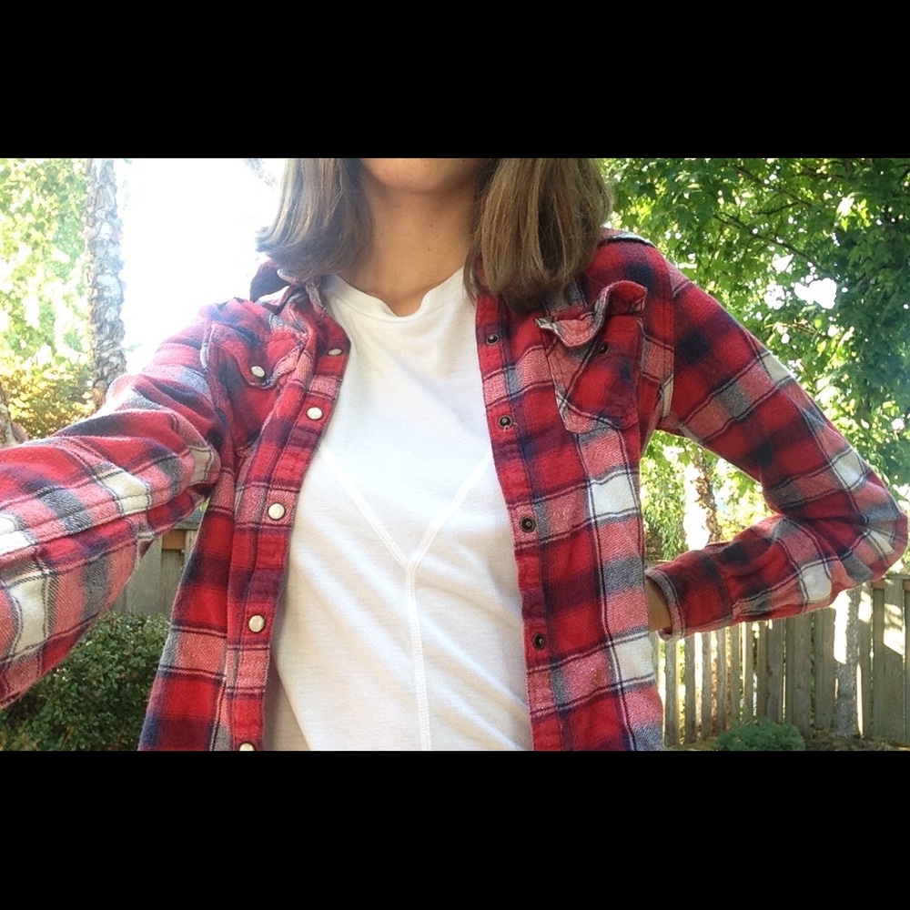 Really cute red flannel!! 🥀